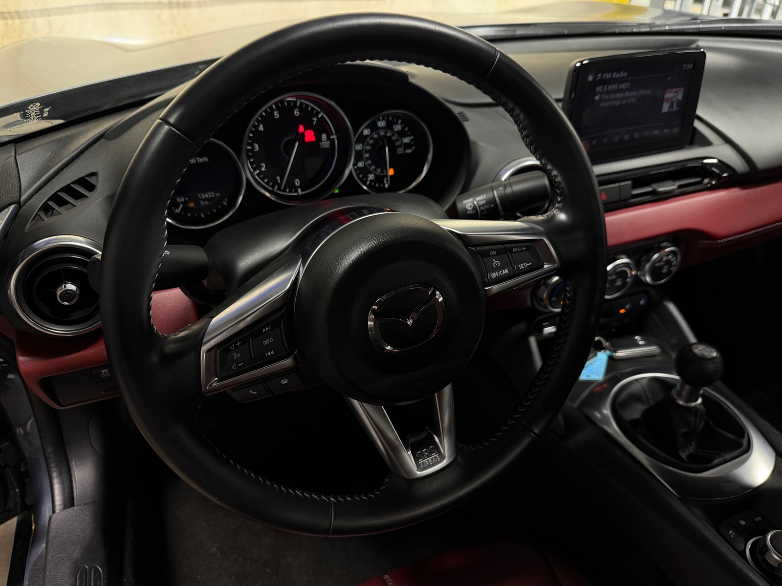 Thumbnail: 2020 Mazda MX-5 Miata - 4