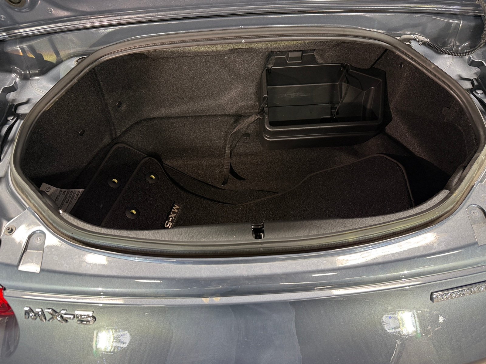 Thumbnail: 2020 Mazda MX-5 Miata - 5