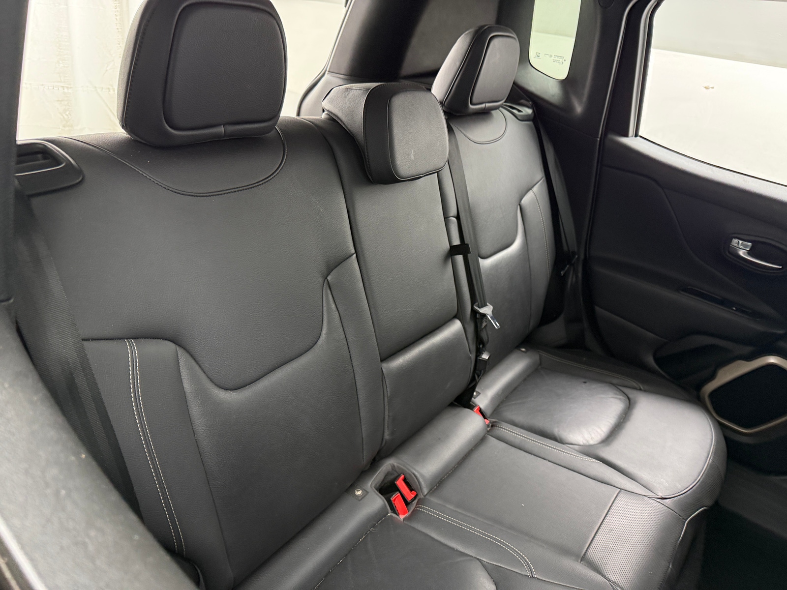 Thumbnail: 2017 Jeep Renegade - 5