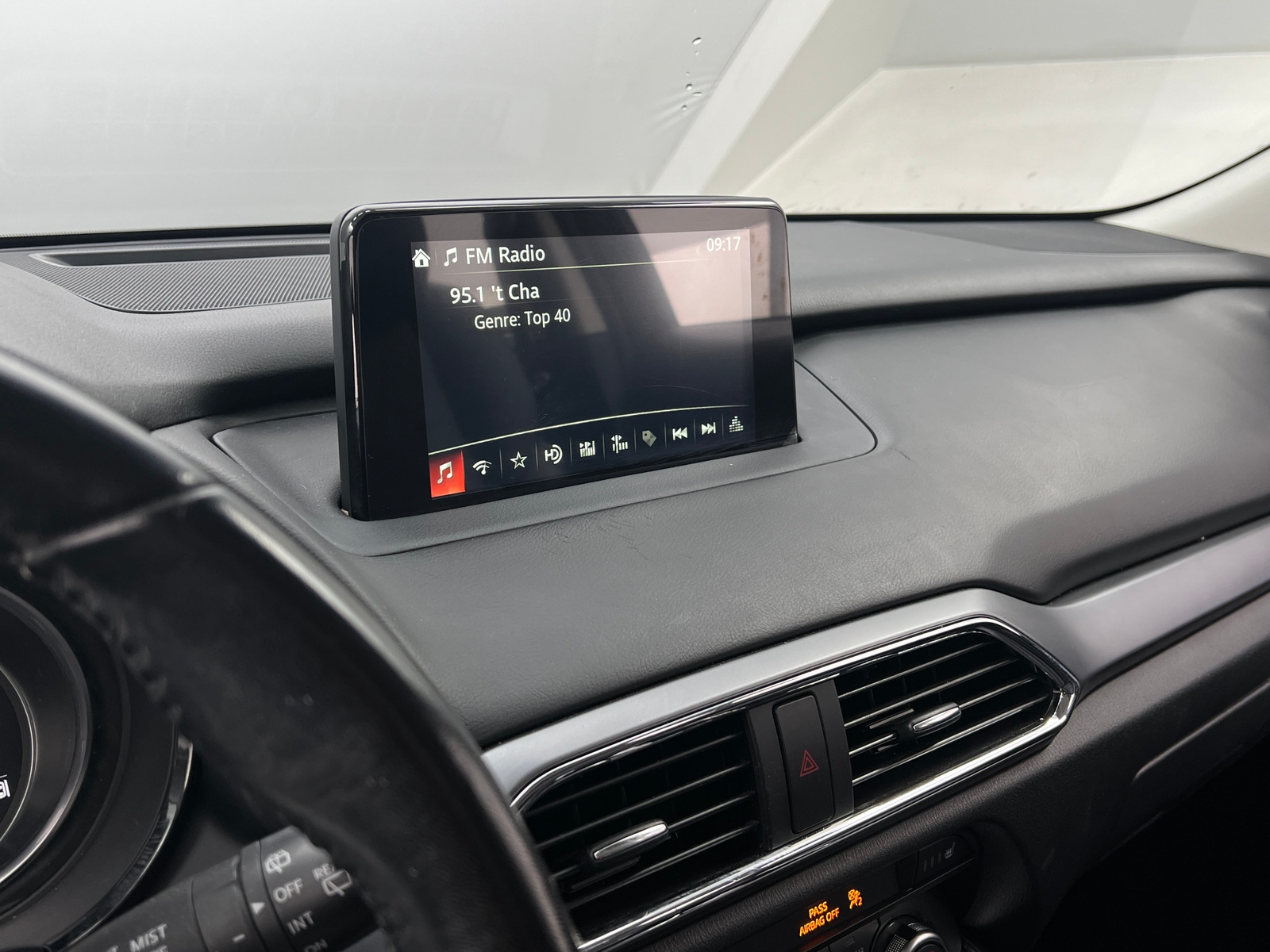 Thumbnail: 2018 Mazda CX-9 - 3