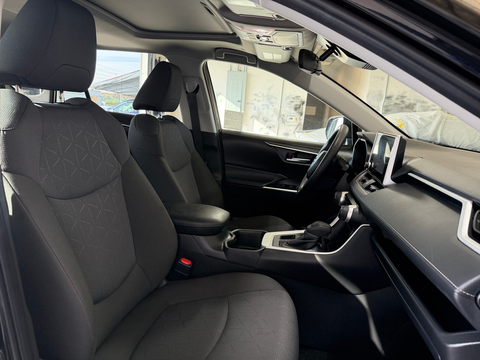 Thumbnail: 2025 Toyota RAV4 - 2