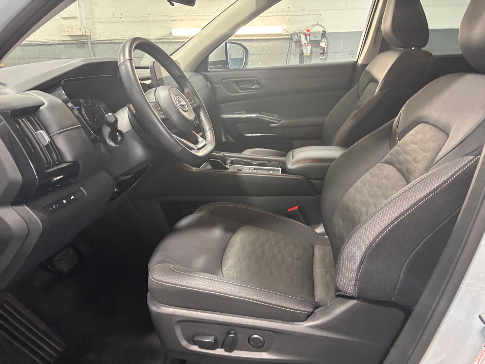 Thumbnail: 2025 Nissan Pathfinder - 2