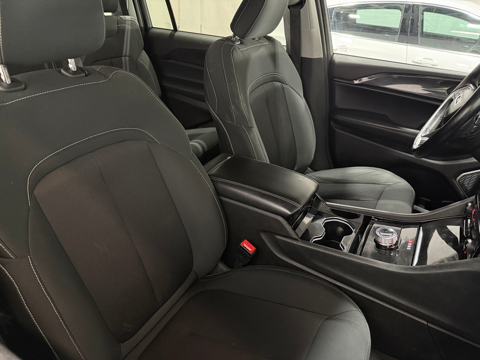 Thumbnail: 2021 Jeep Grand Cherokee L - 2