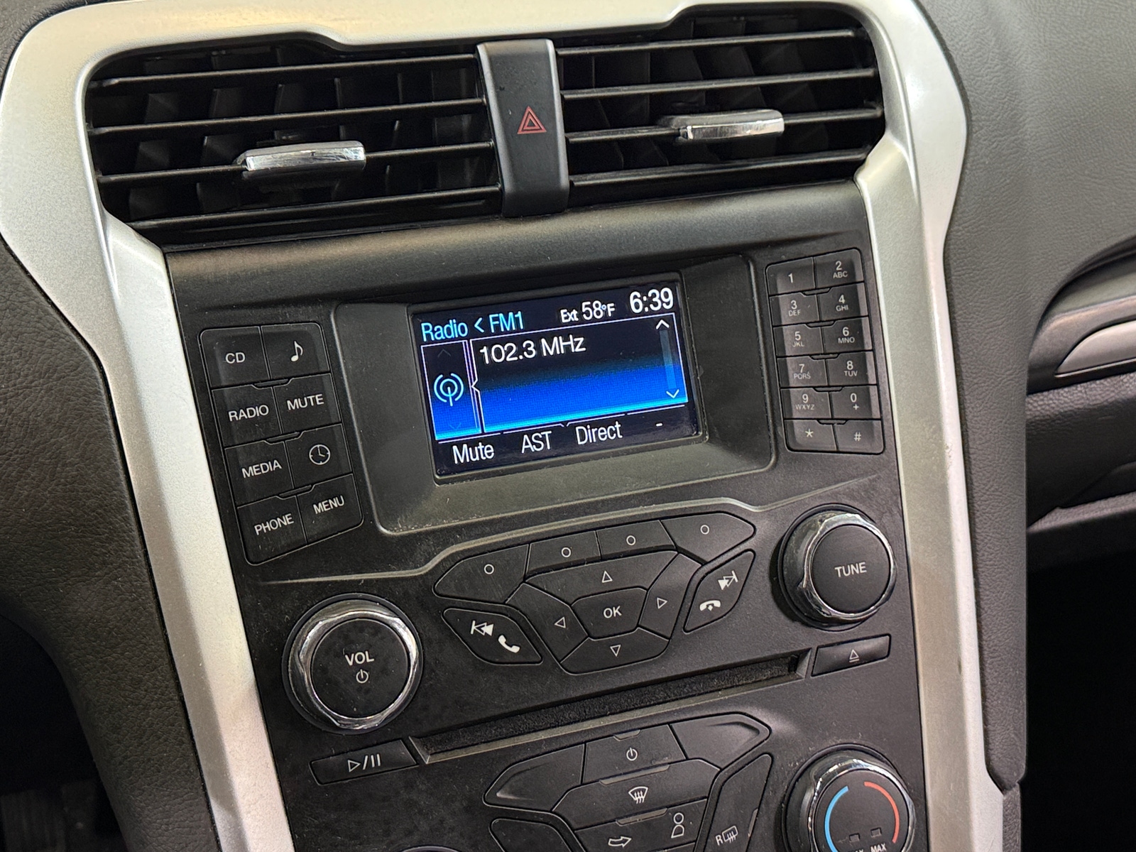 Thumbnail: 2014 Ford Fusion - 4