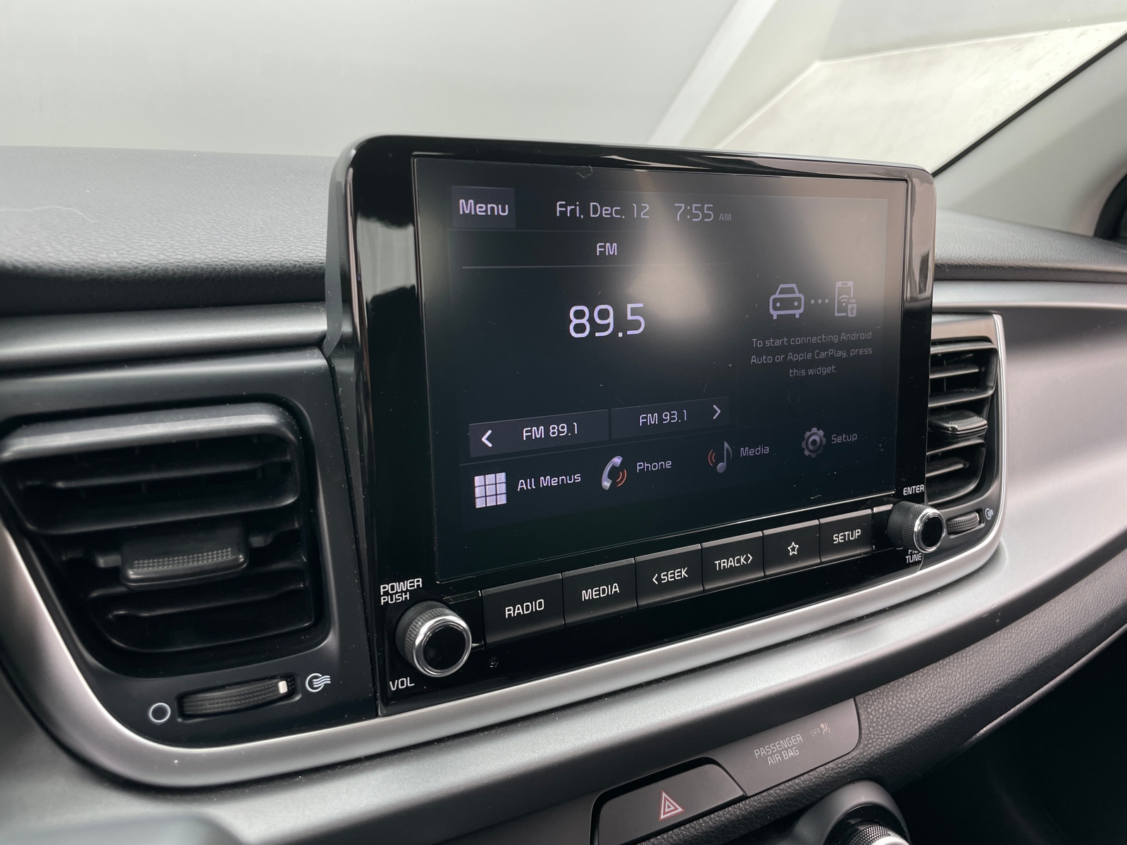 Thumbnail: 2023 Kia Rio - 4