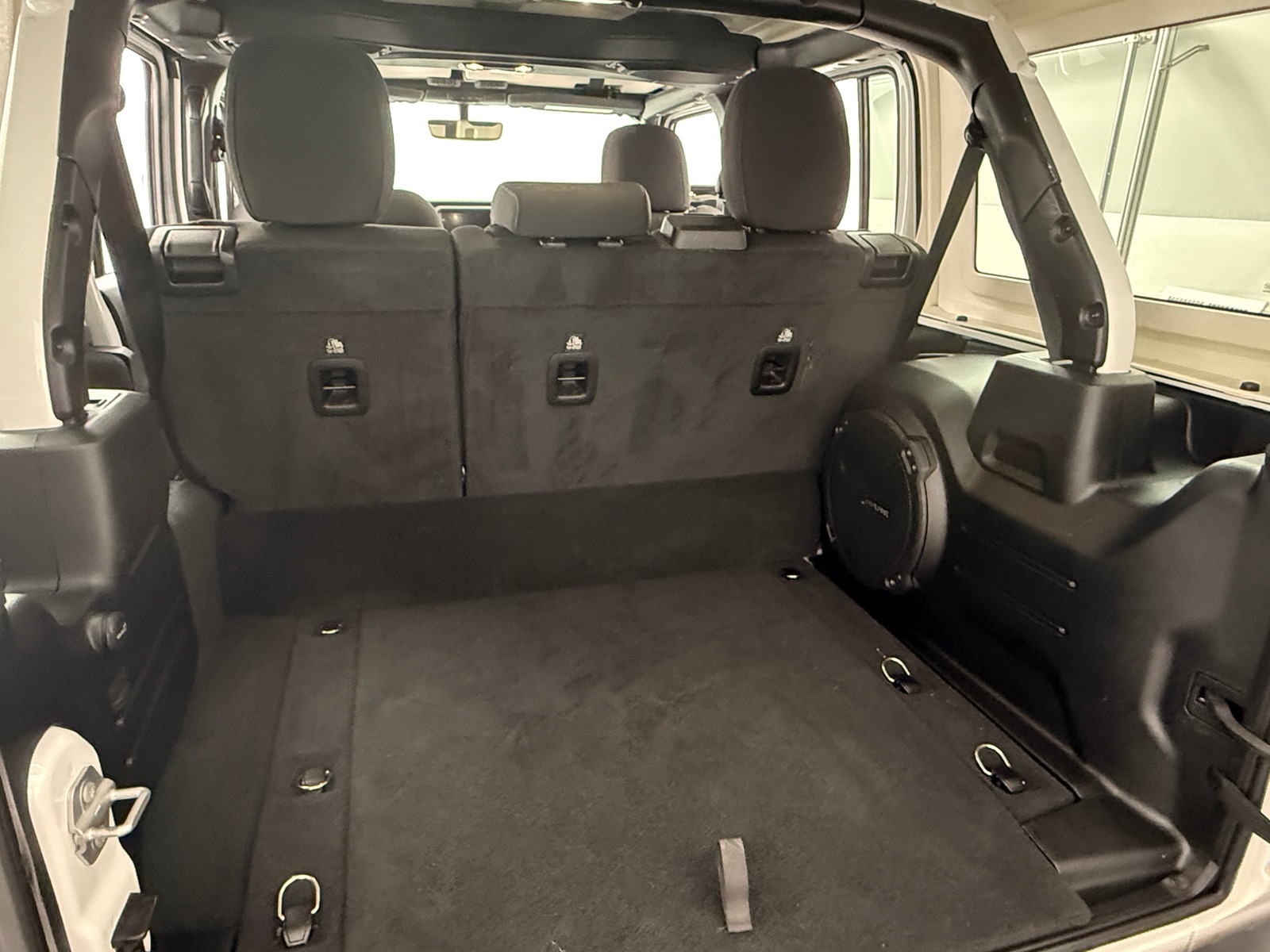 Thumbnail: 2022 Jeep Wrangler - 7