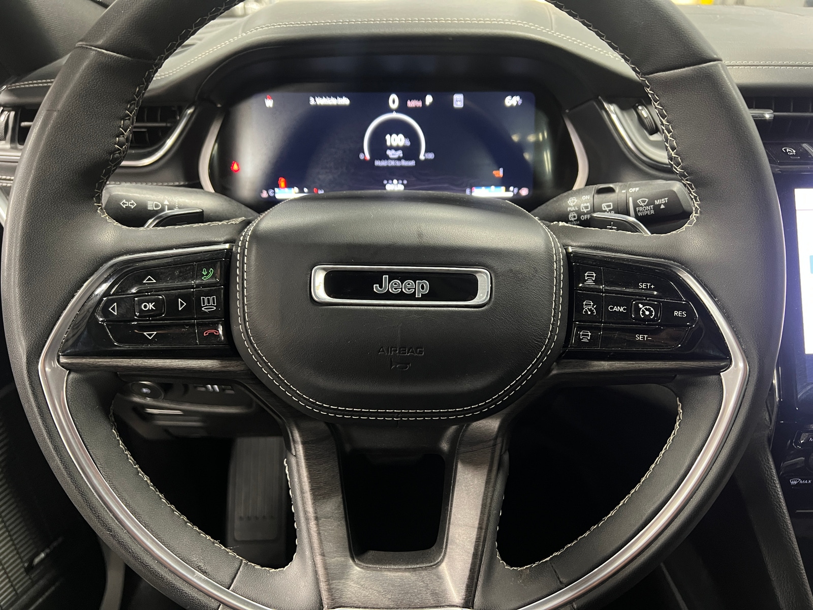 Thumbnail: 2024 Jeep Grand Cherokee - 4