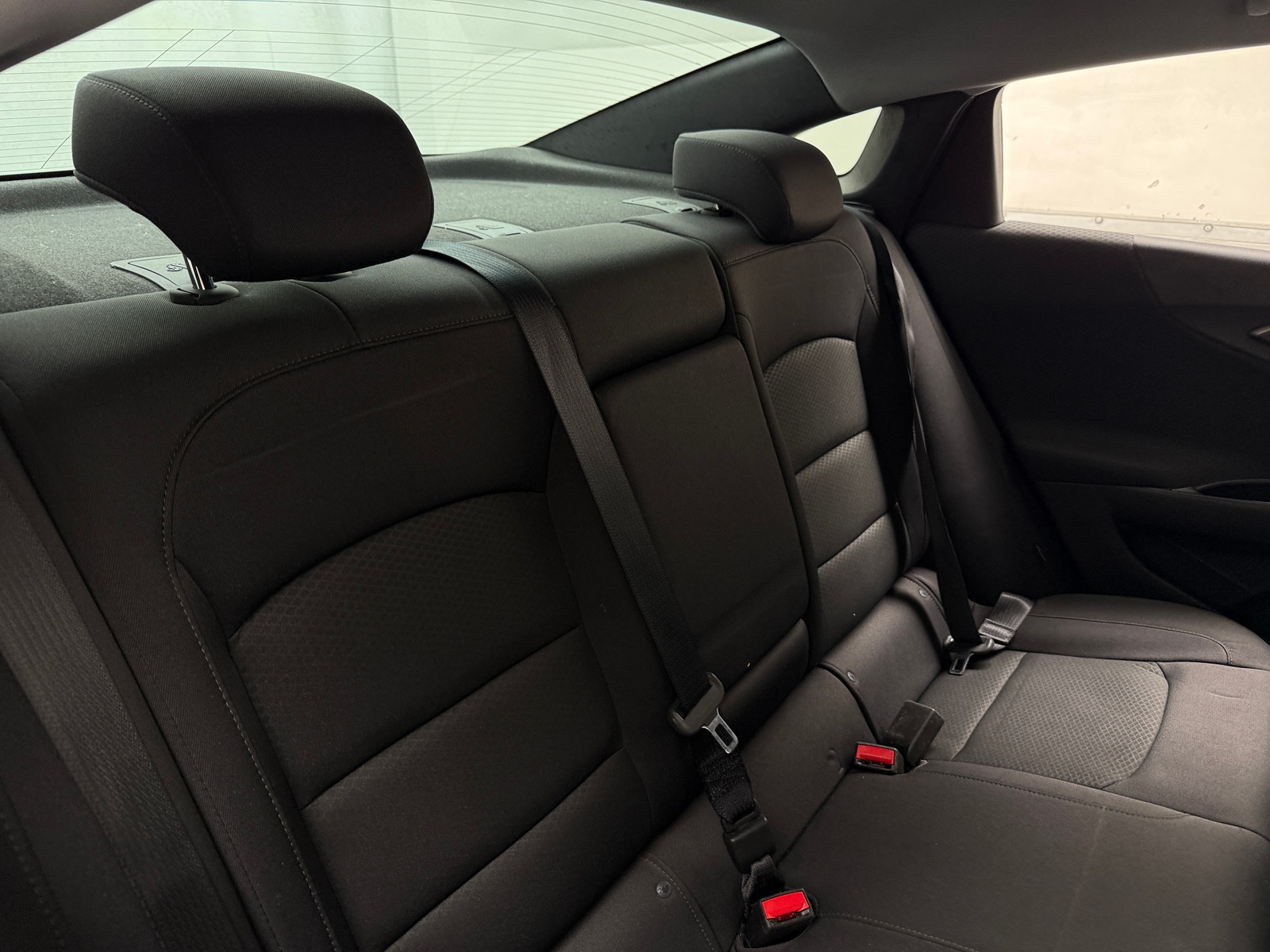 Thumbnail: 2017 Chevrolet Malibu - 6