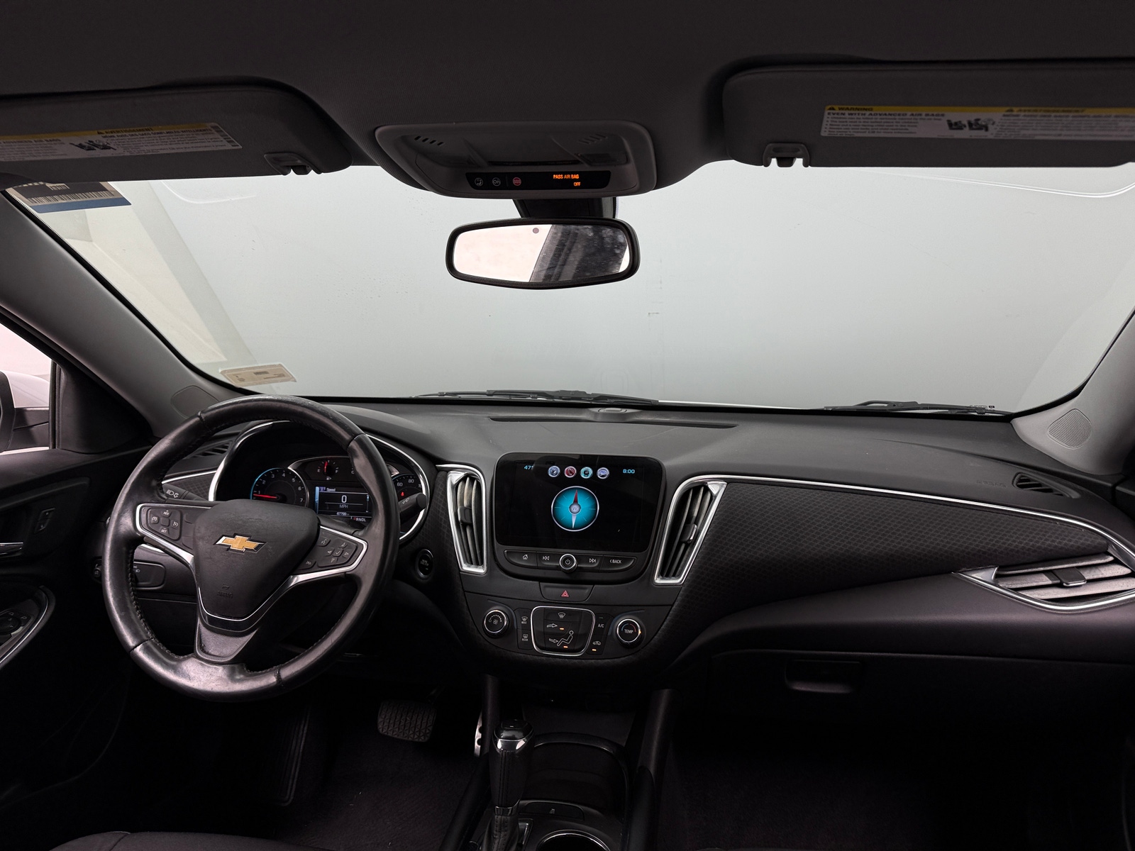 Thumbnail: 2017 Chevrolet Malibu - 3