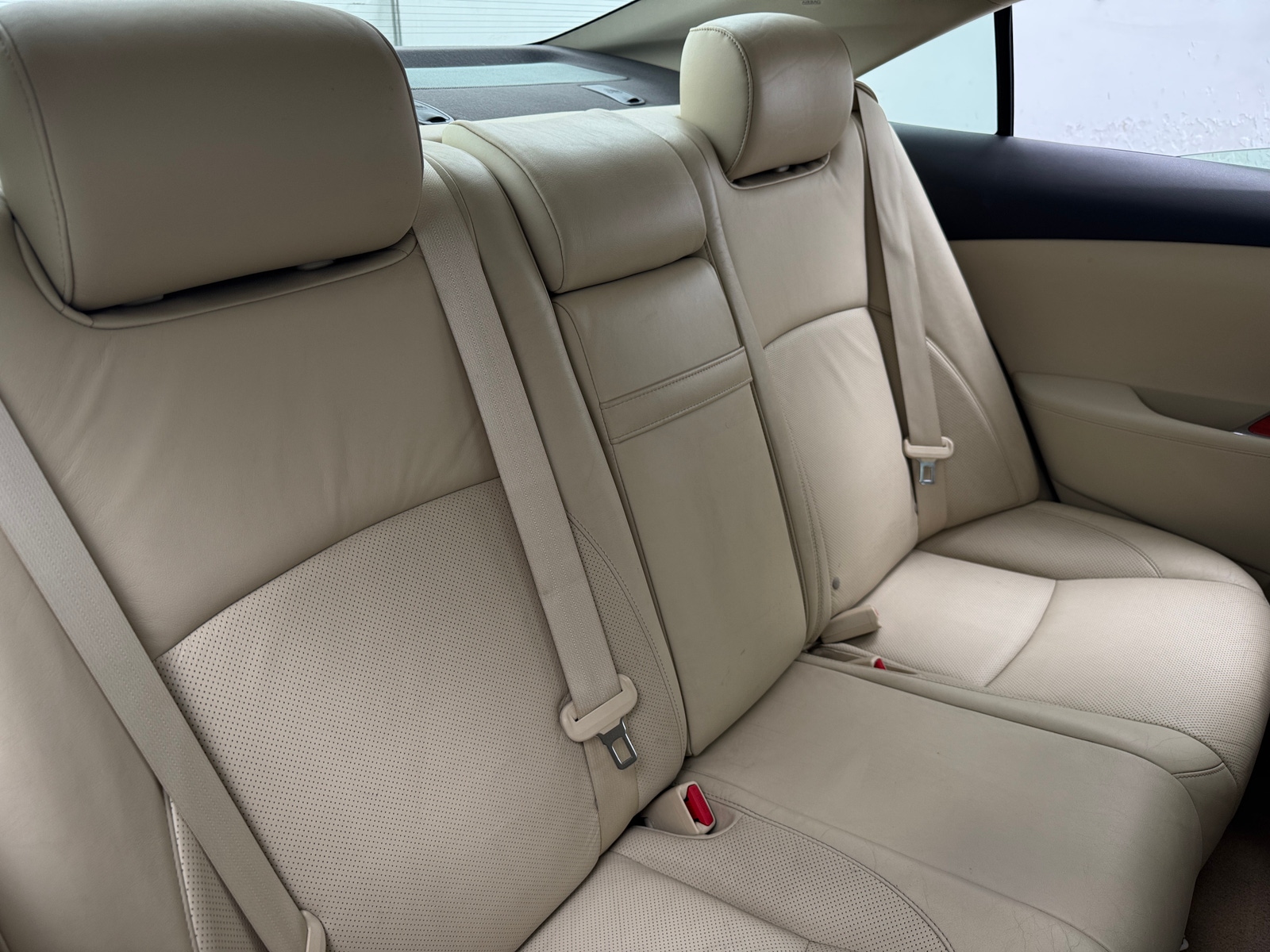 Thumbnail: 2011 Lexus ES - 4