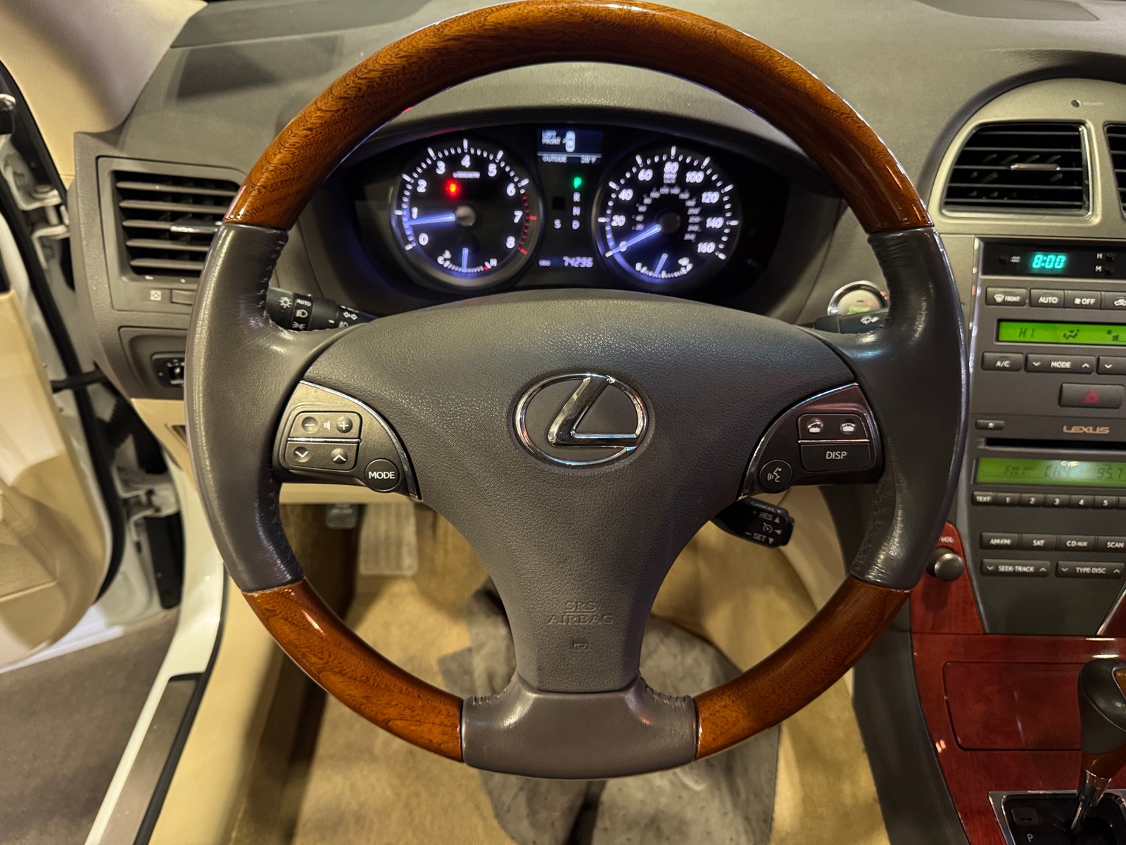 Thumbnail: 2011 Lexus ES - 3