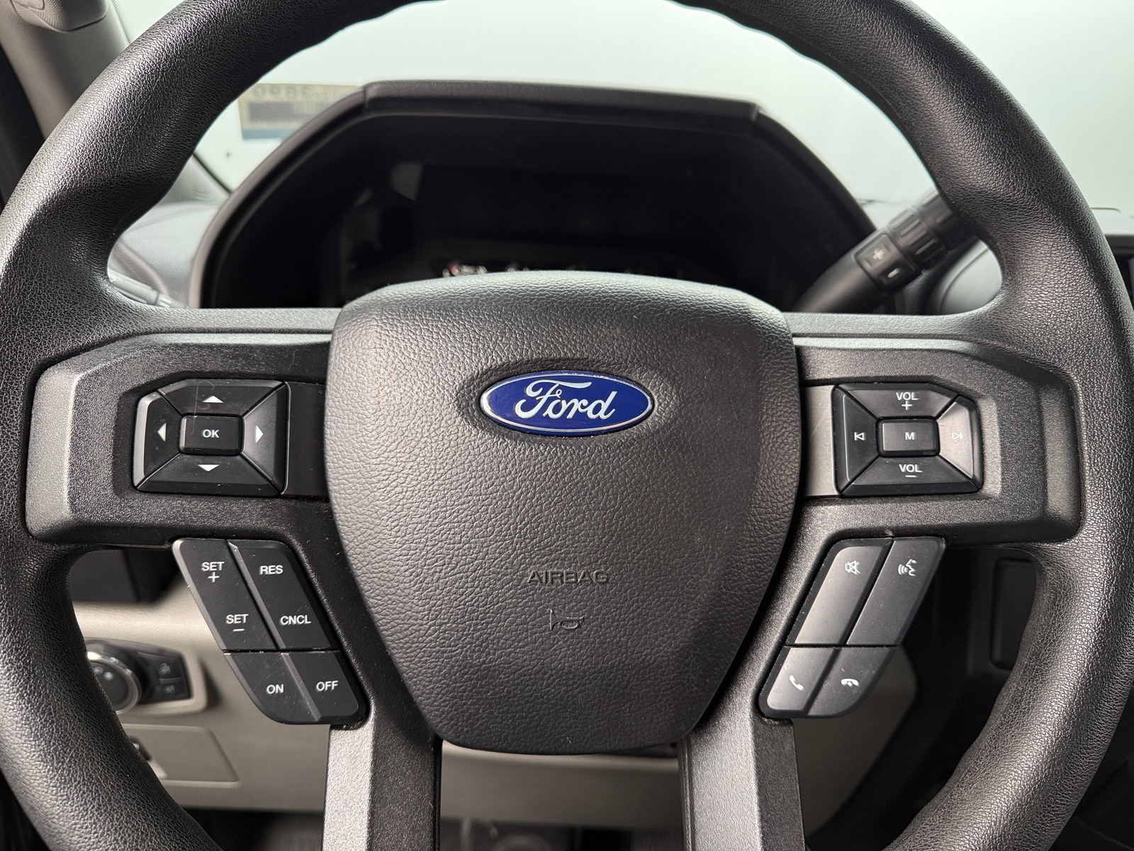 Thumbnail: 2020 Ford Econoline - 5