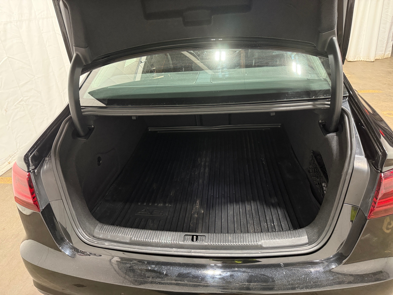 Thumbnail: 2017 Audi A6 - 6