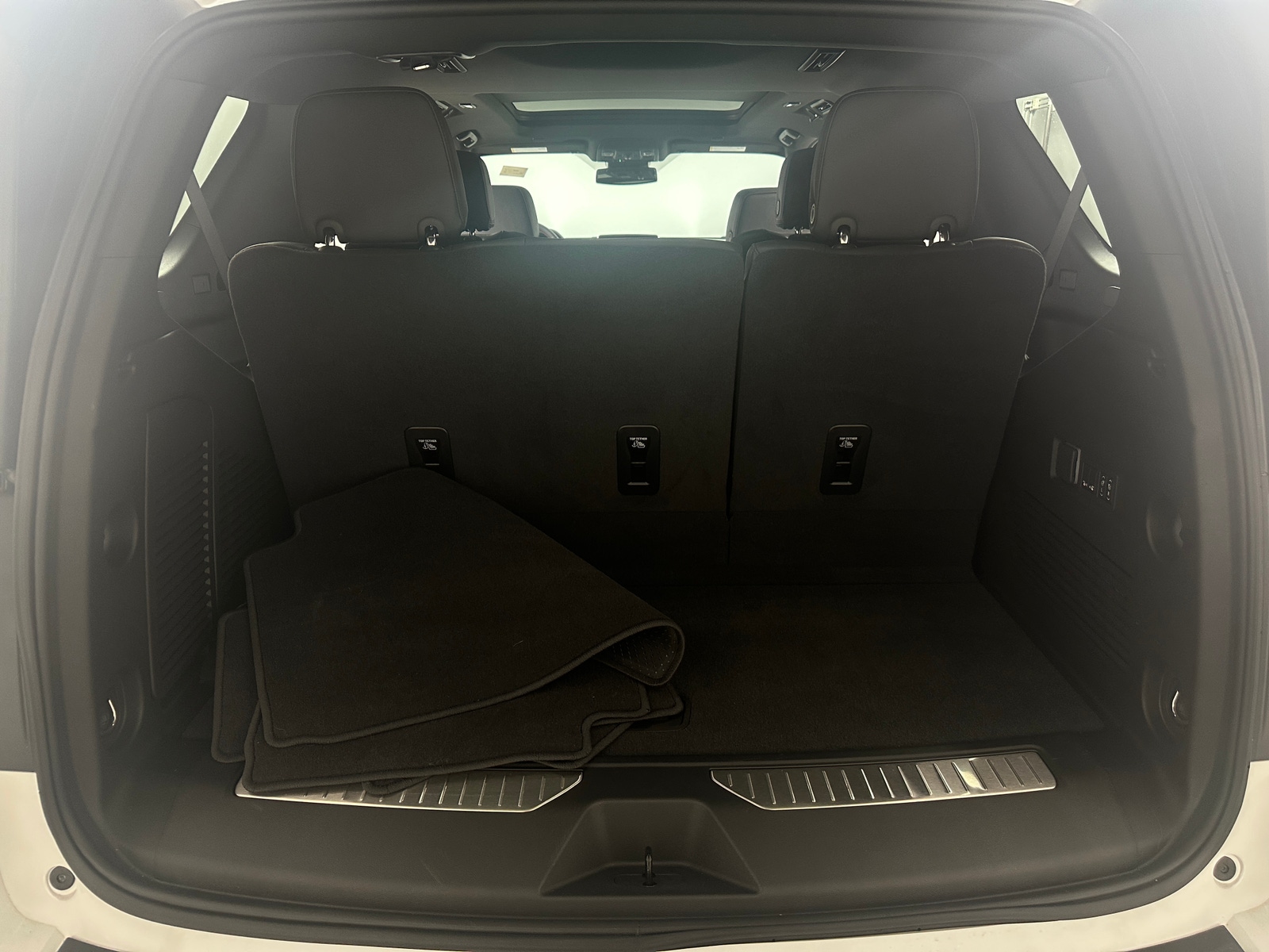 Thumbnail: 2024 Chevrolet Tahoe - 6