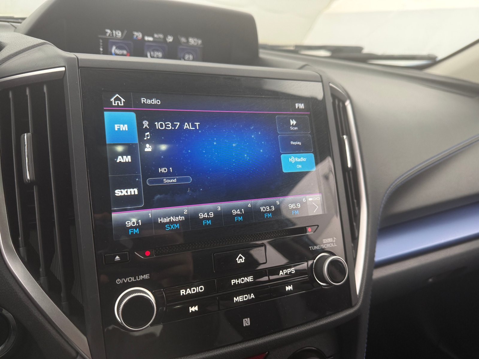 Thumbnail: 2022 Subaru Crosstrek - 3