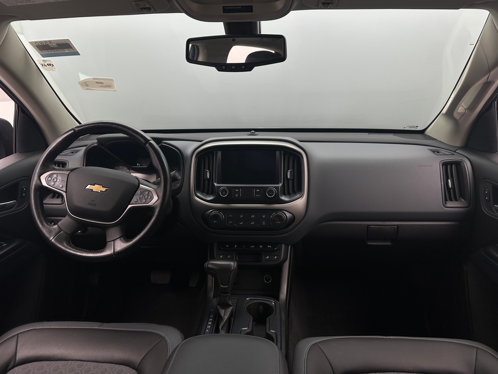 Thumbnail: 2019 Chevrolet Colorado - 3