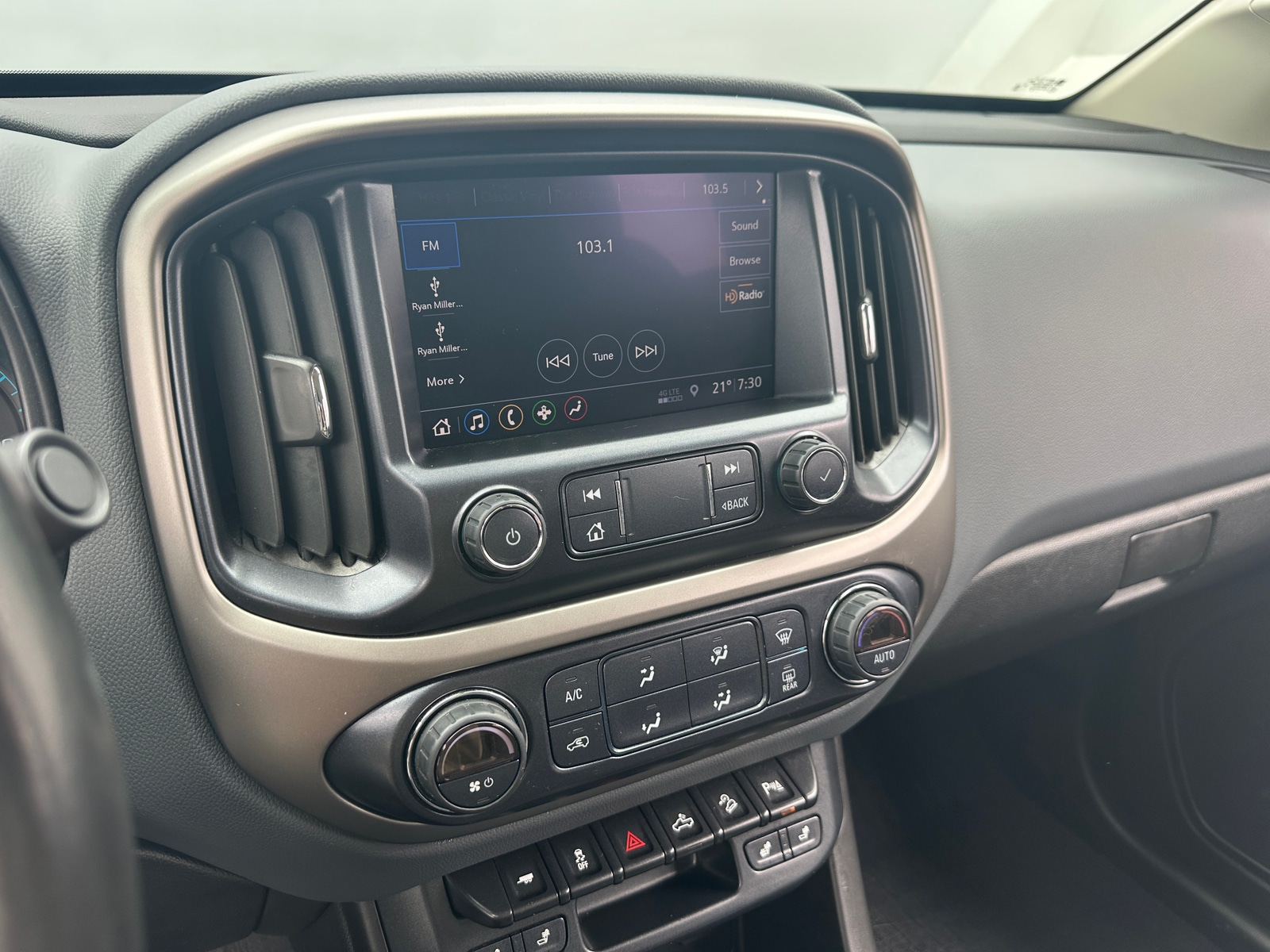 Thumbnail: 2019 Chevrolet Colorado - 4