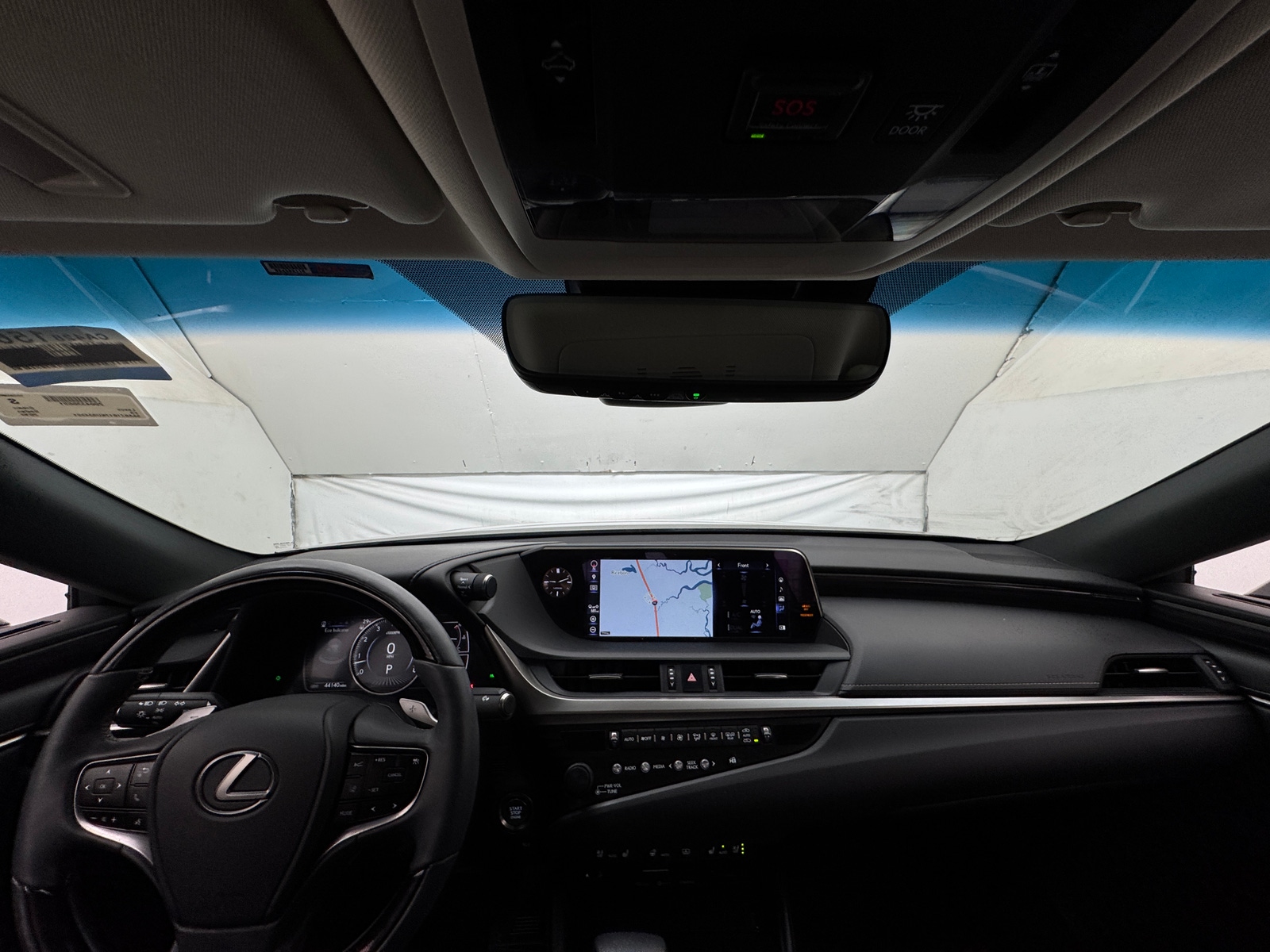 Thumbnail: 2019 Lexus ES - 2