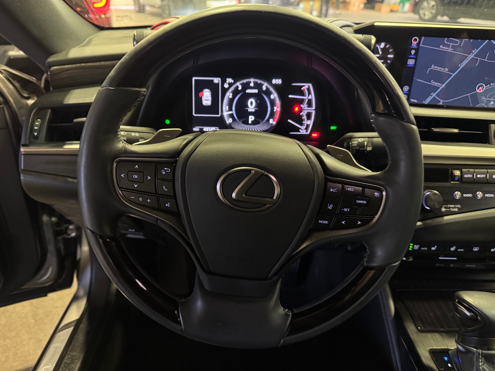 Thumbnail: 2019 Lexus ES - 4