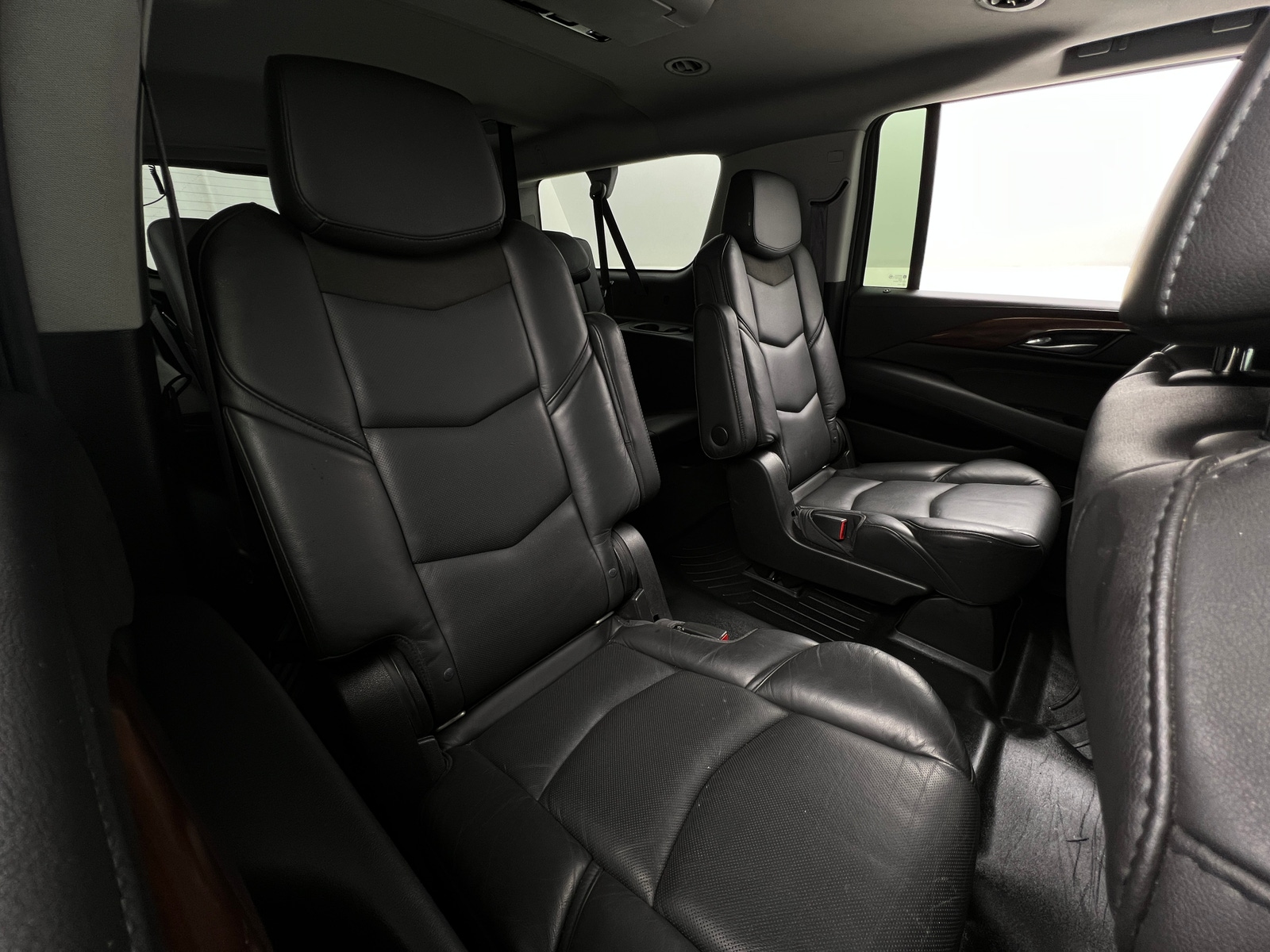 Thumbnail: 2017 Cadillac Escalade - 5