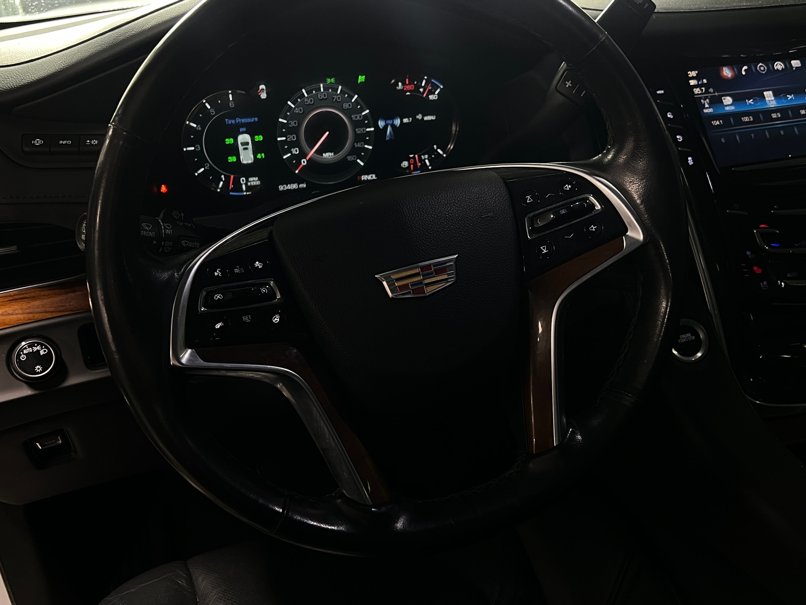 Thumbnail: 2017 Cadillac Escalade - 4