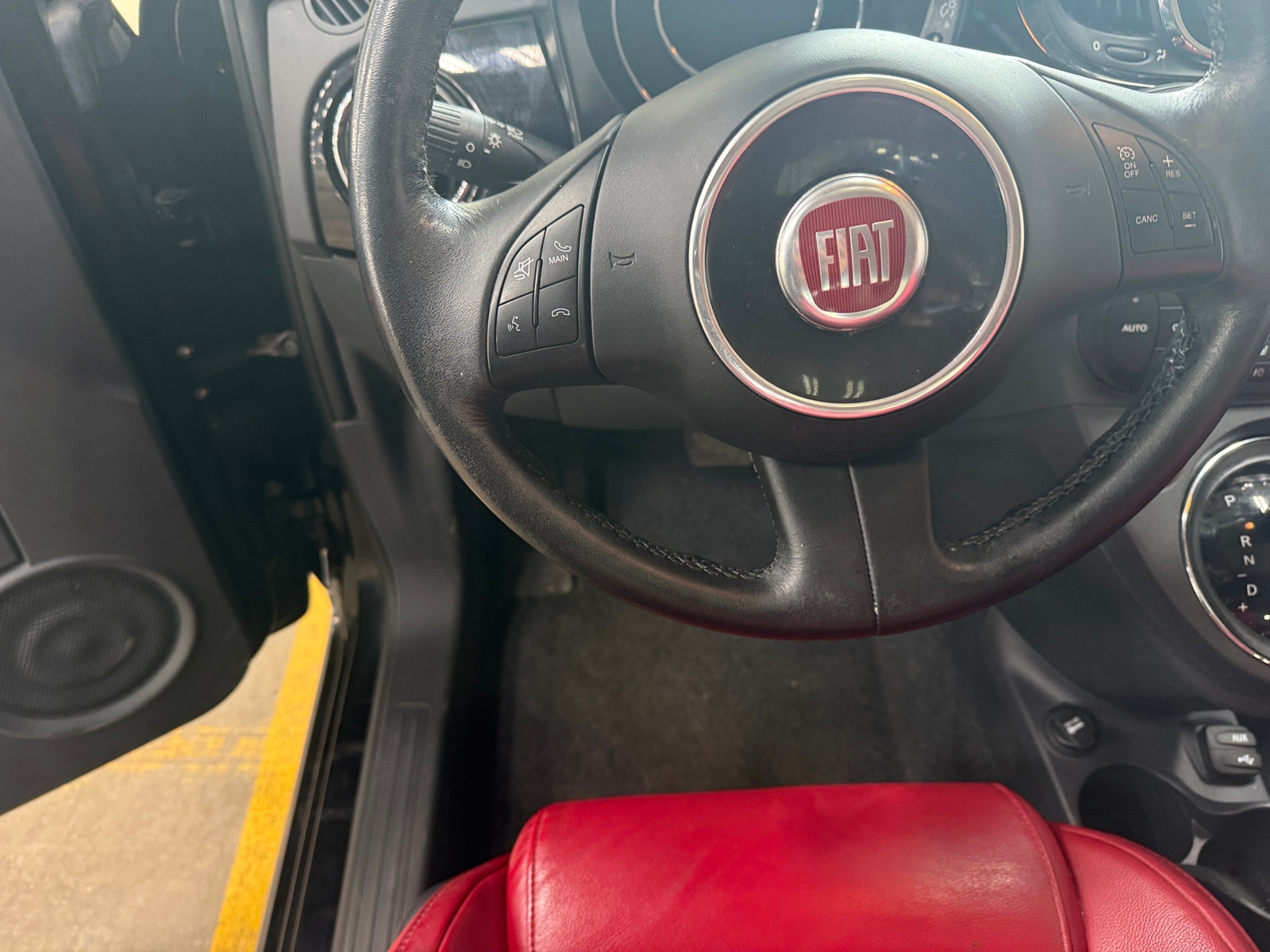 Thumbnail: 2017 Fiat 500 - 4