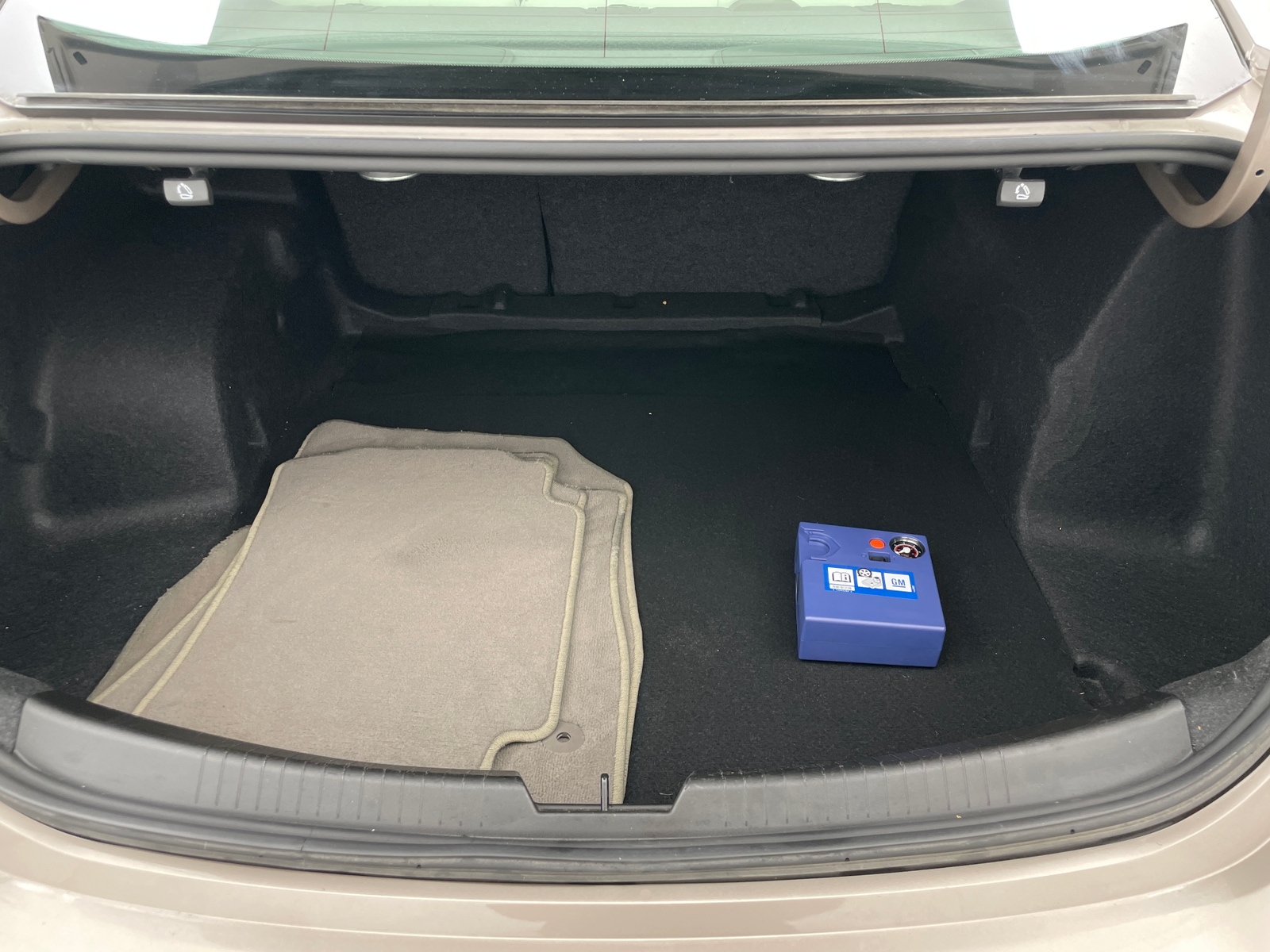 Thumbnail: 2024 Chevrolet Malibu - 6