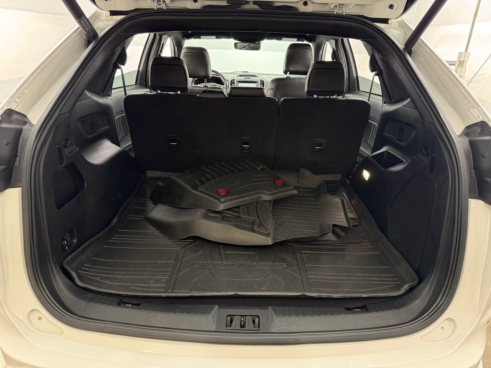 Thumbnail: 2020 Ford Edge - 6