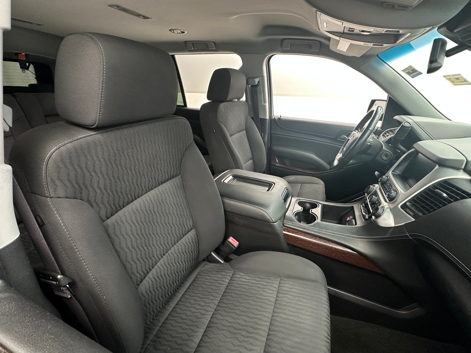 Thumbnail: 2017 GMC Yukon - 2