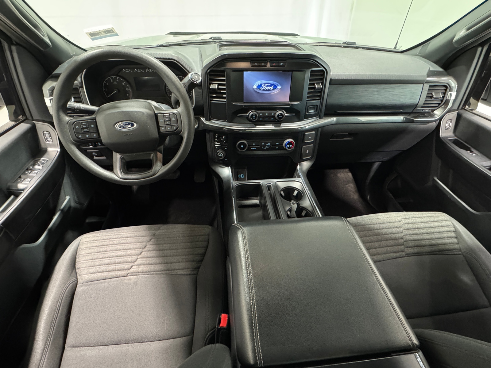 Thumbnail: 2021 Ford Econoline - 3