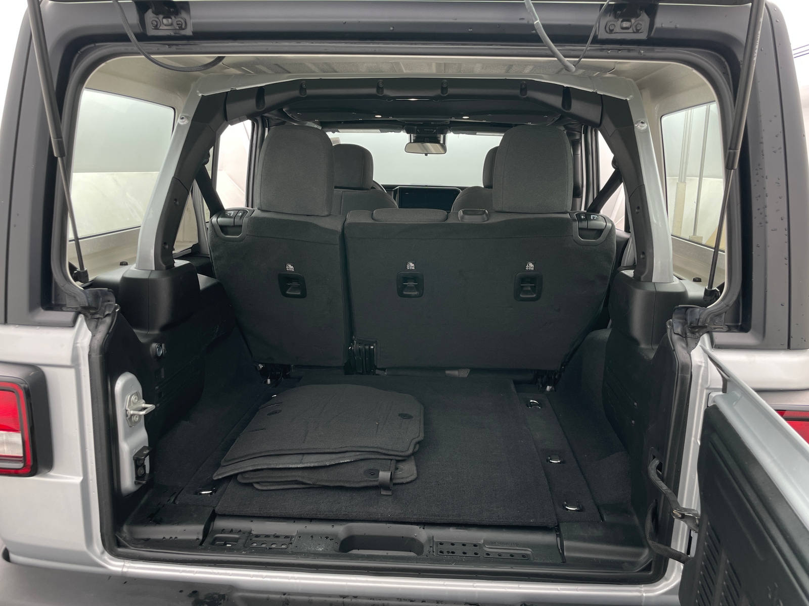 Thumbnail: 2024 Jeep Wrangler - 7