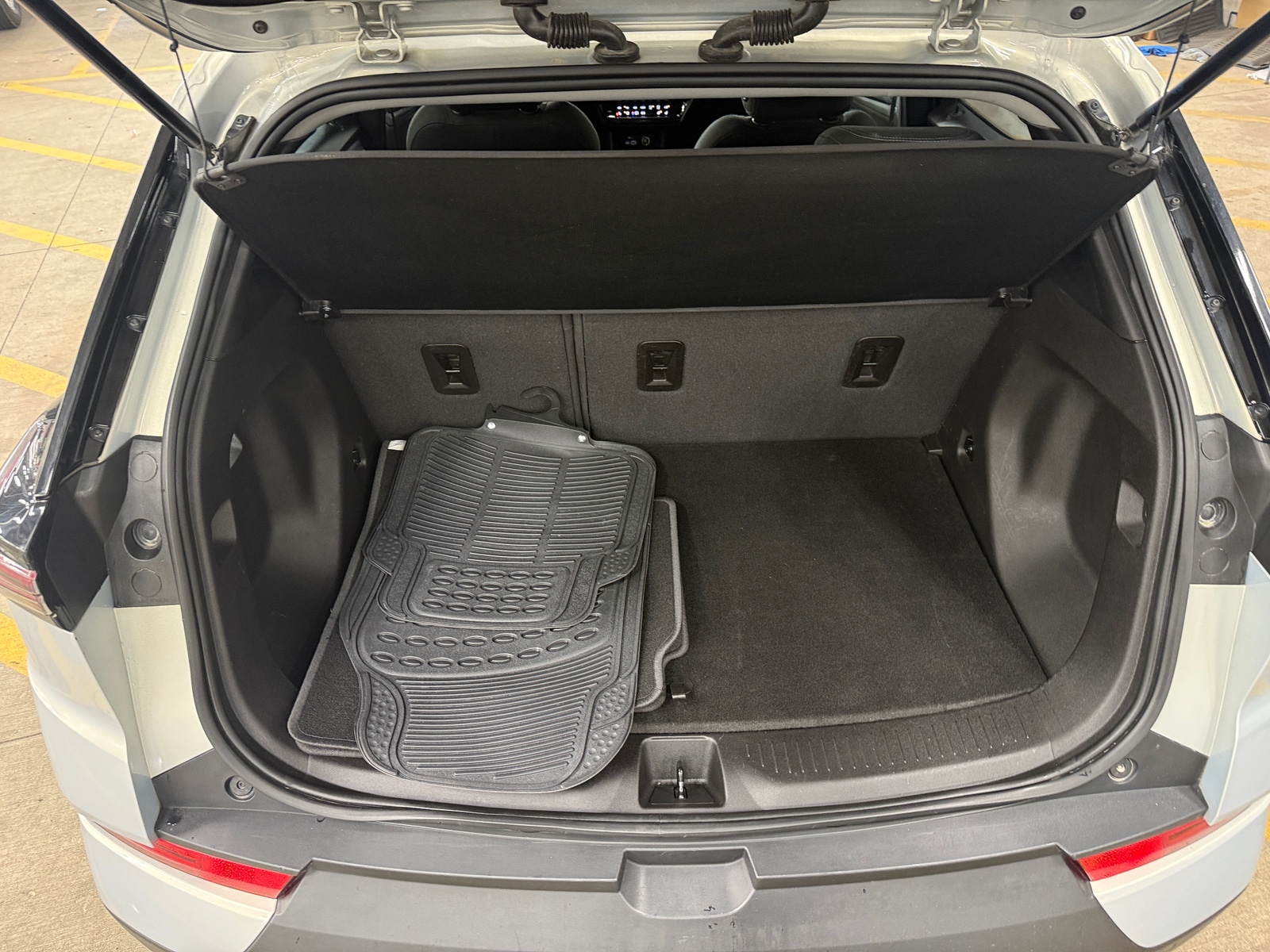 Thumbnail: 2022 Chevrolet Bolt EUV - 7