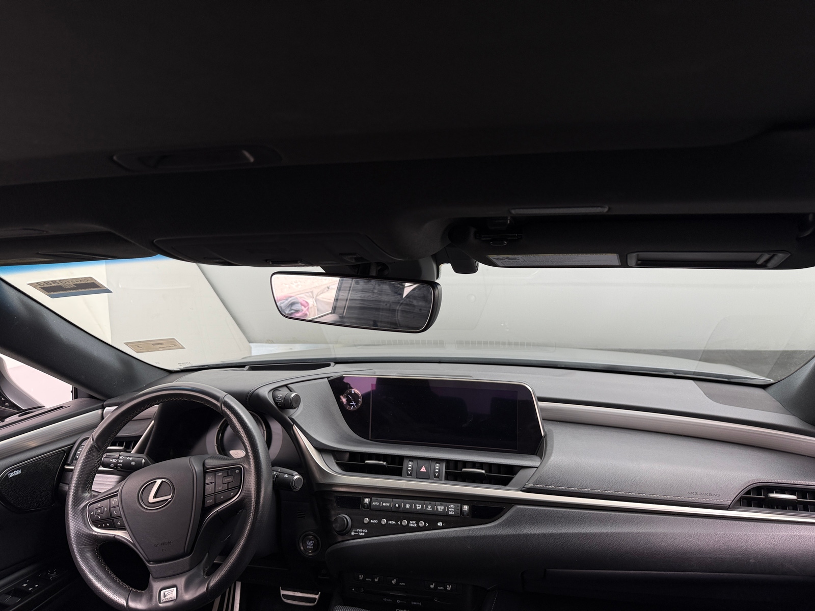 Thumbnail: 2019 Lexus ES - 3