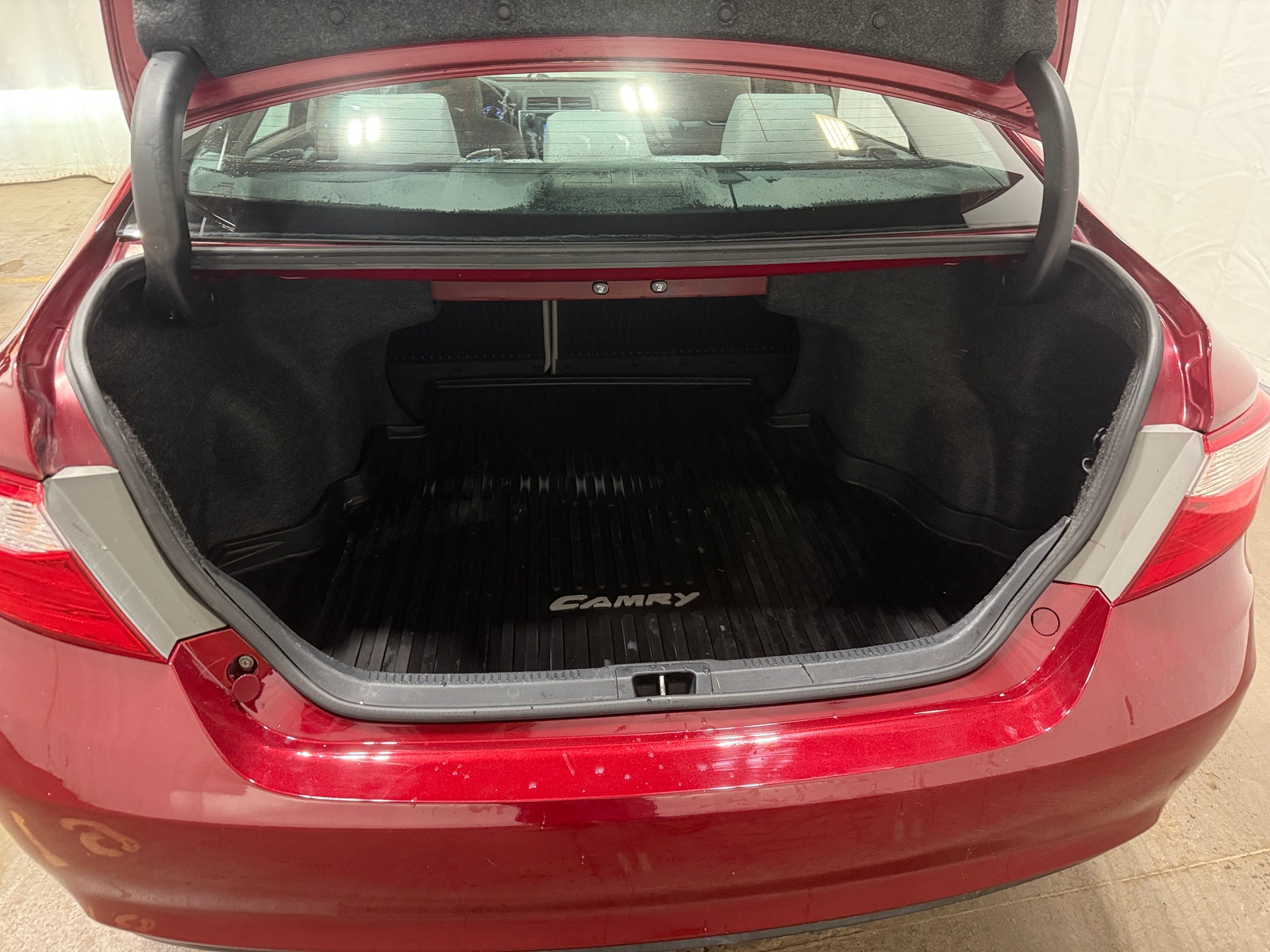 Thumbnail: 2017 Toyota Camry - 7