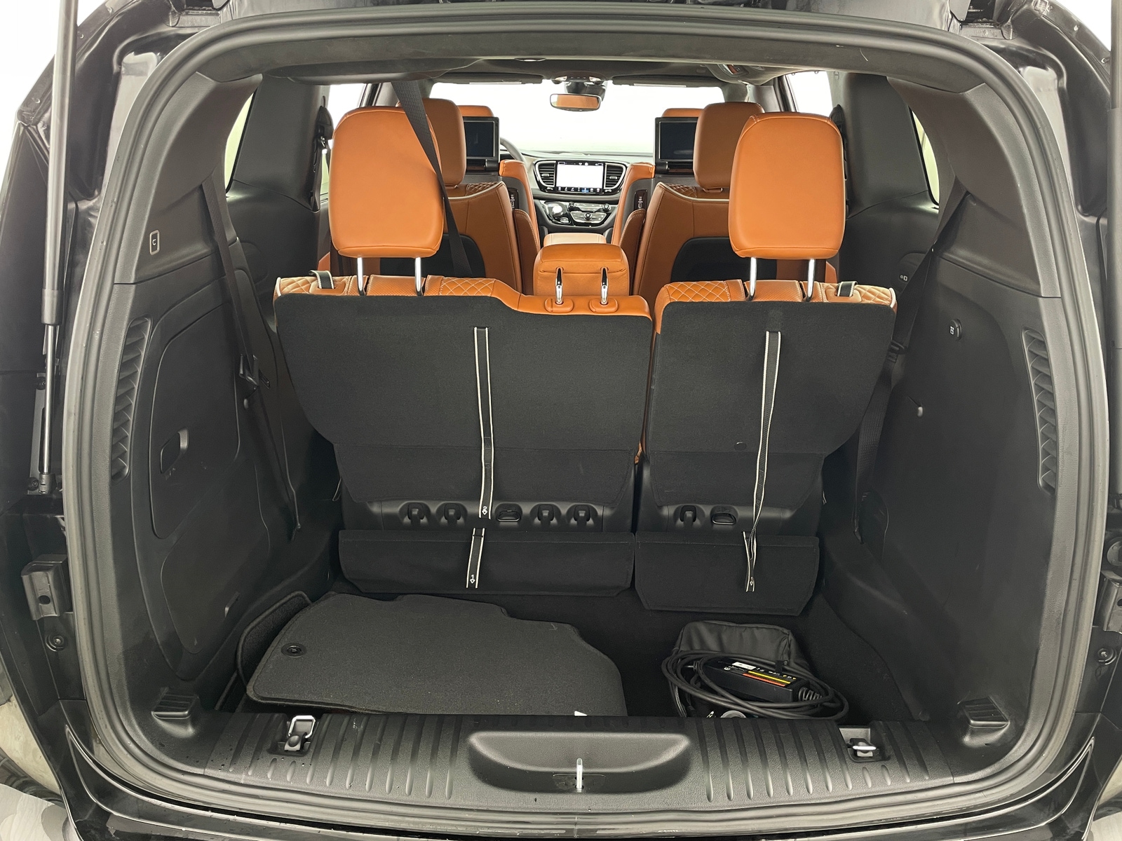 Thumbnail: 2024 Chrysler Pacifica - 7