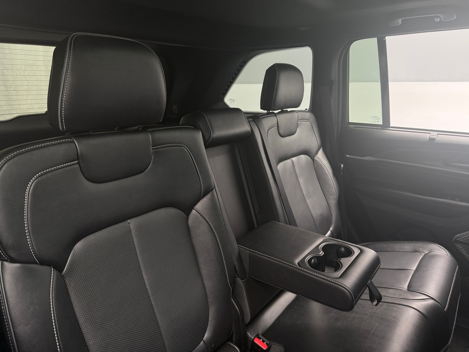 Thumbnail: 2022 Jeep Grand Cherokee - 5