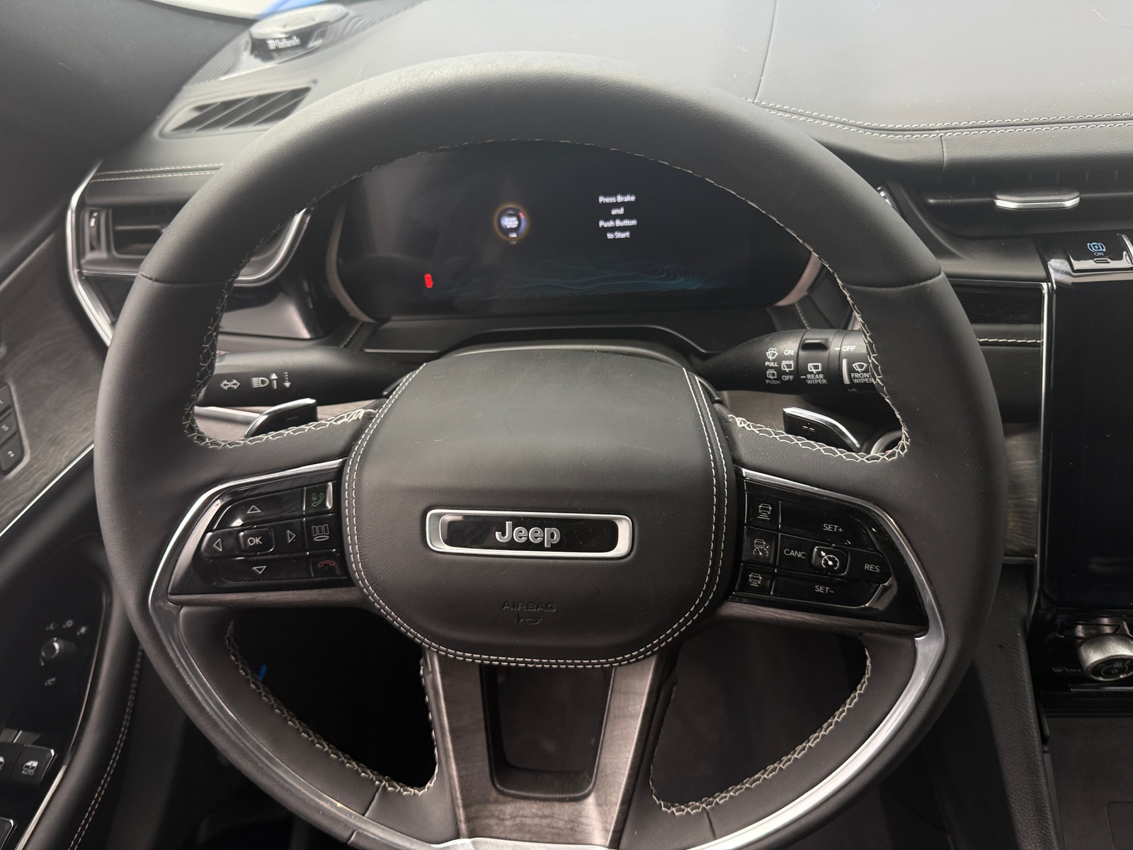 Thumbnail: 2022 Jeep Grand Cherokee - 4