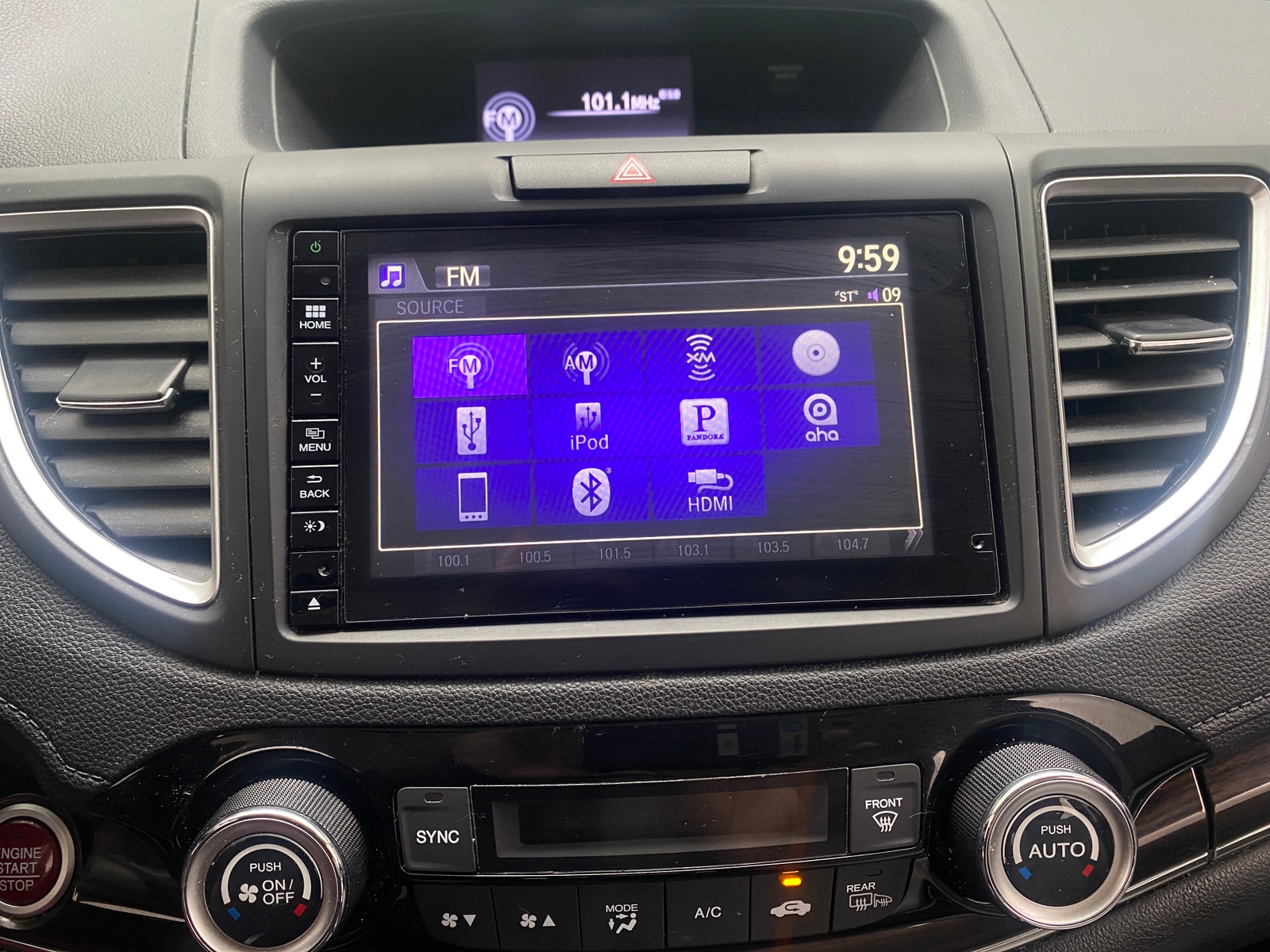 Thumbnail: 2015 Honda CR-V - 3