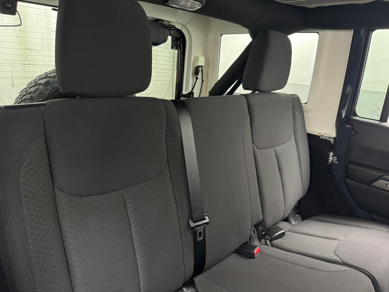 Thumbnail: 2016 Jeep Wrangler - 5