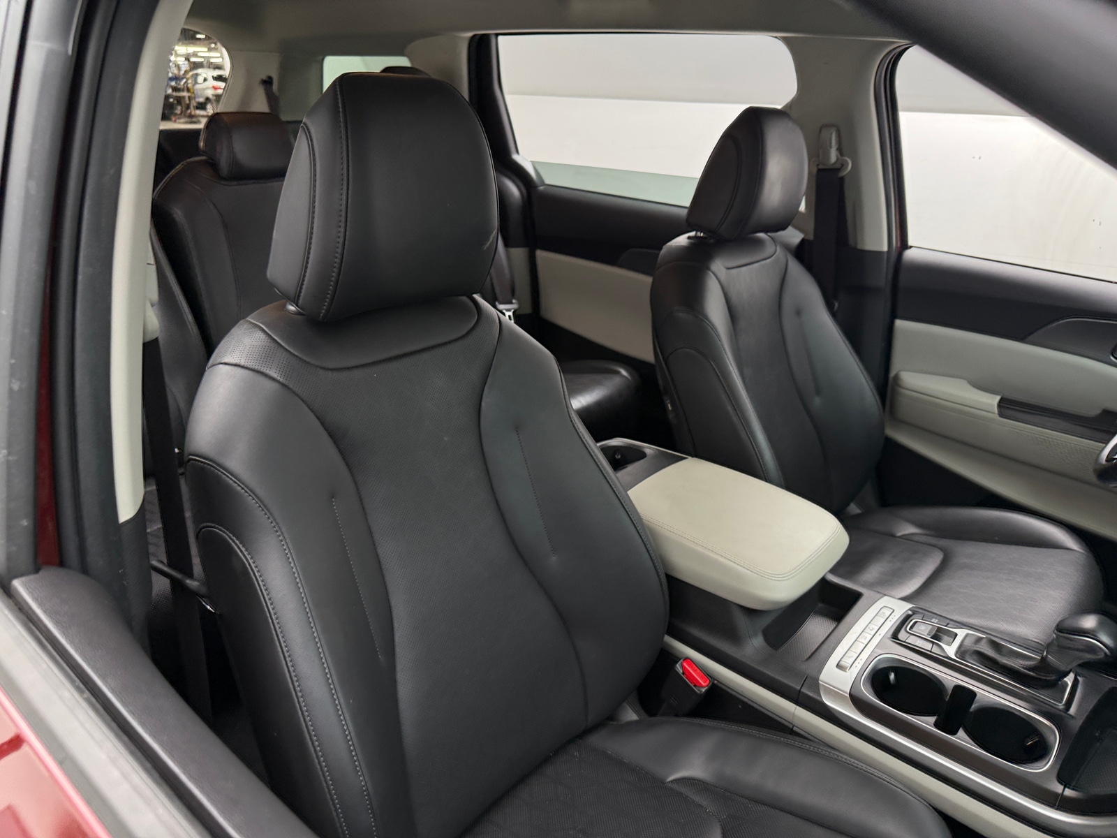 Thumbnail: 2022 Kia Carnival - 2