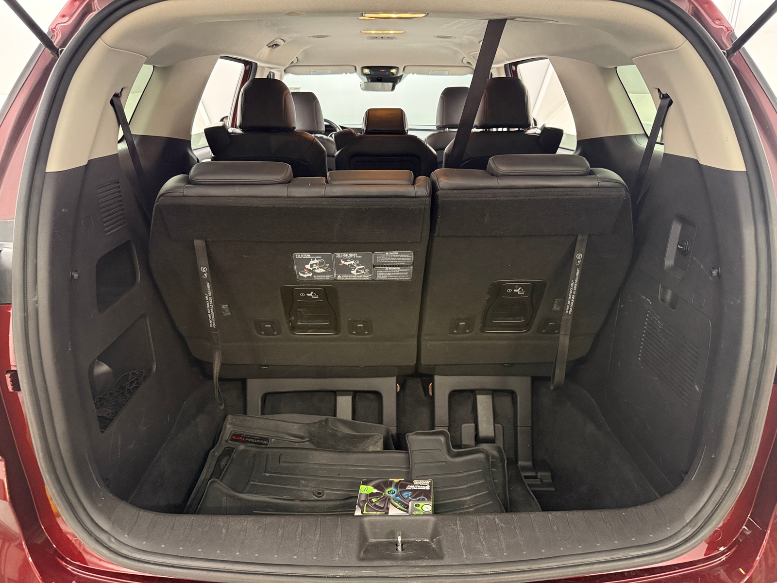 Thumbnail: 2022 Kia Carnival - 7