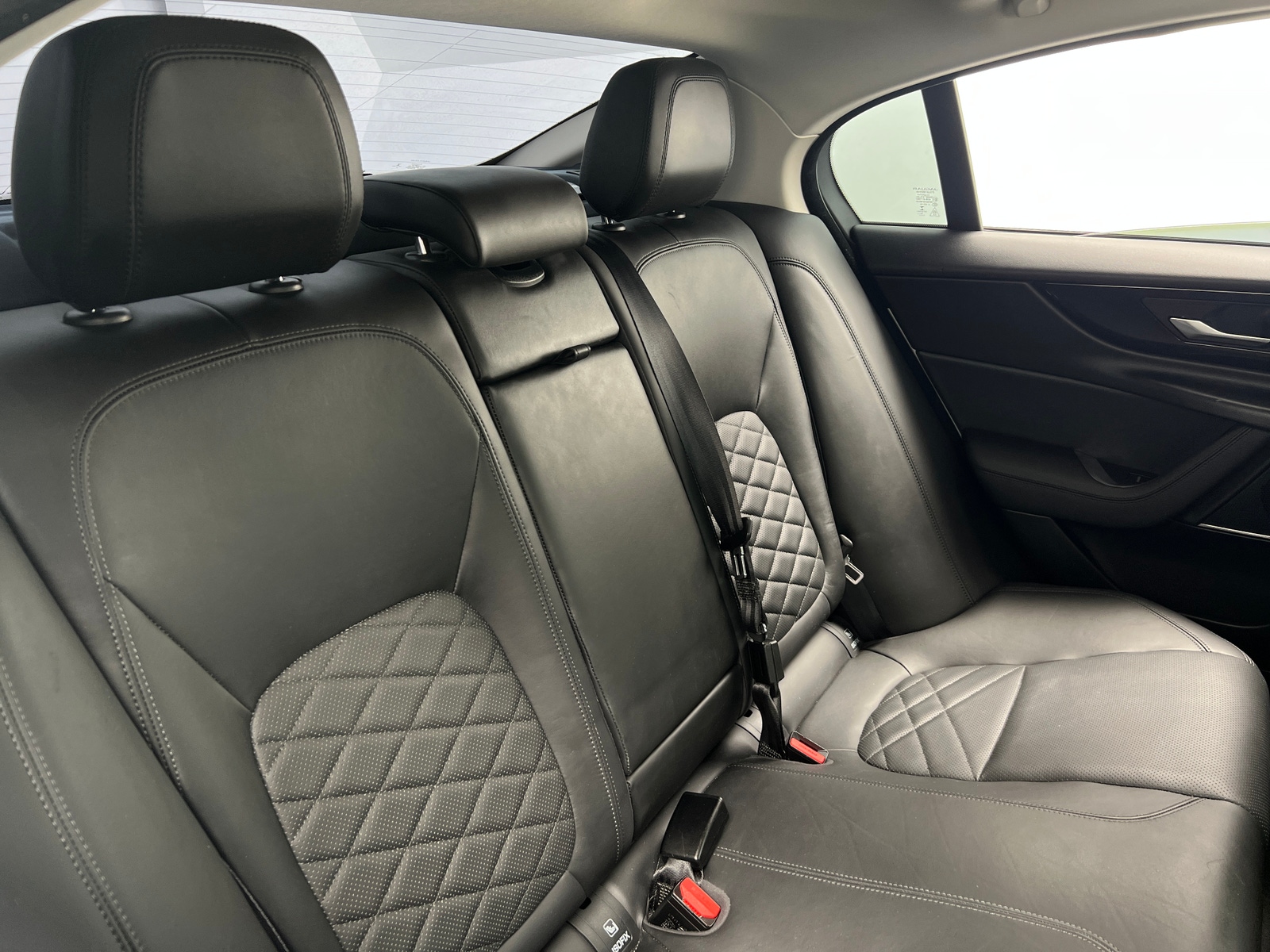 Thumbnail: 2020 Jaguar XE - 5