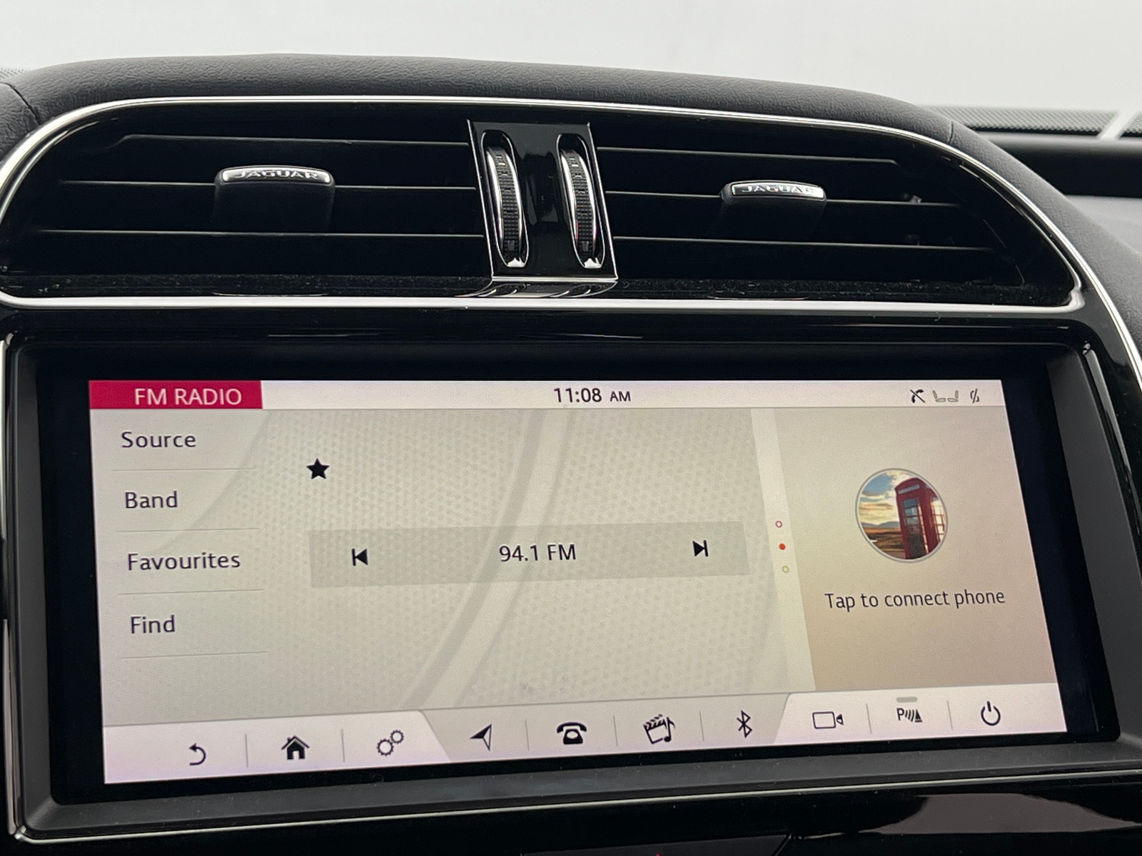 Thumbnail: 2020 Jaguar XE - 3