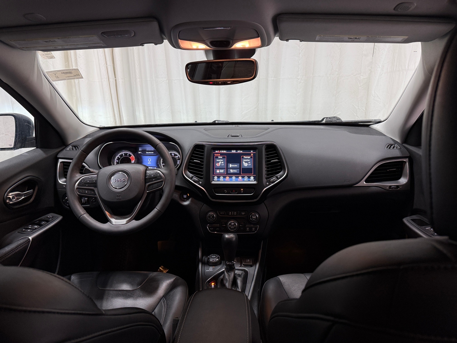 Thumbnail: 2022 Jeep Cherokee - 2