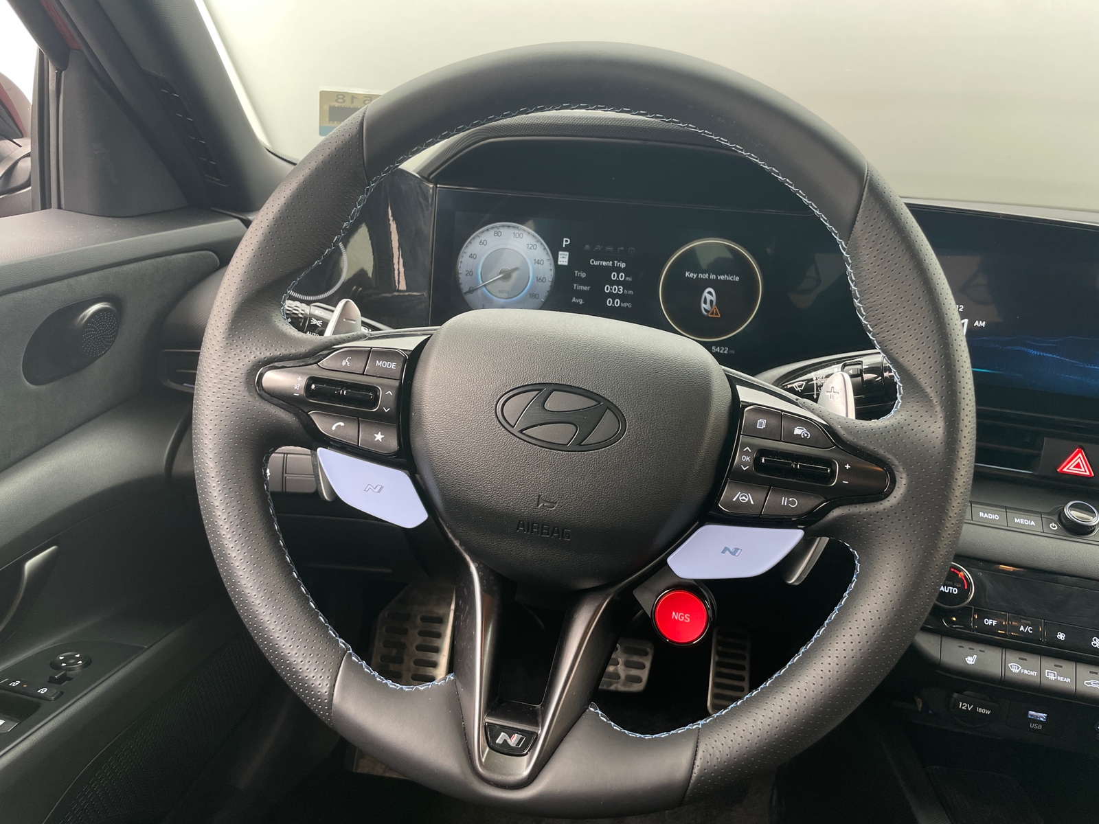 Thumbnail: 2025 Hyundai Elantra - 4