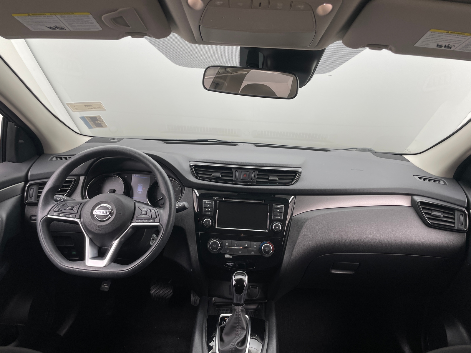 Thumbnail: 2020 Nissan Rogue Sport - 3