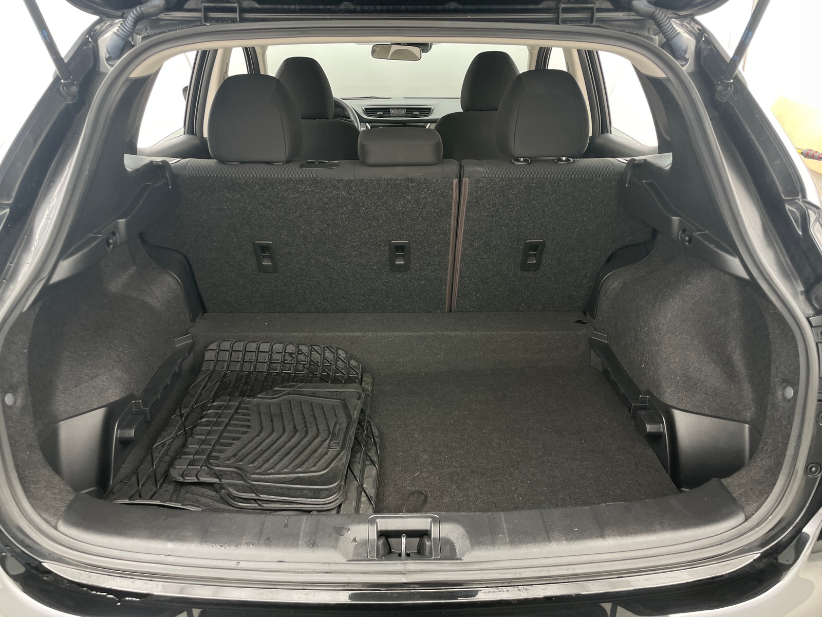 Thumbnail: 2020 Nissan Rogue Sport - 7