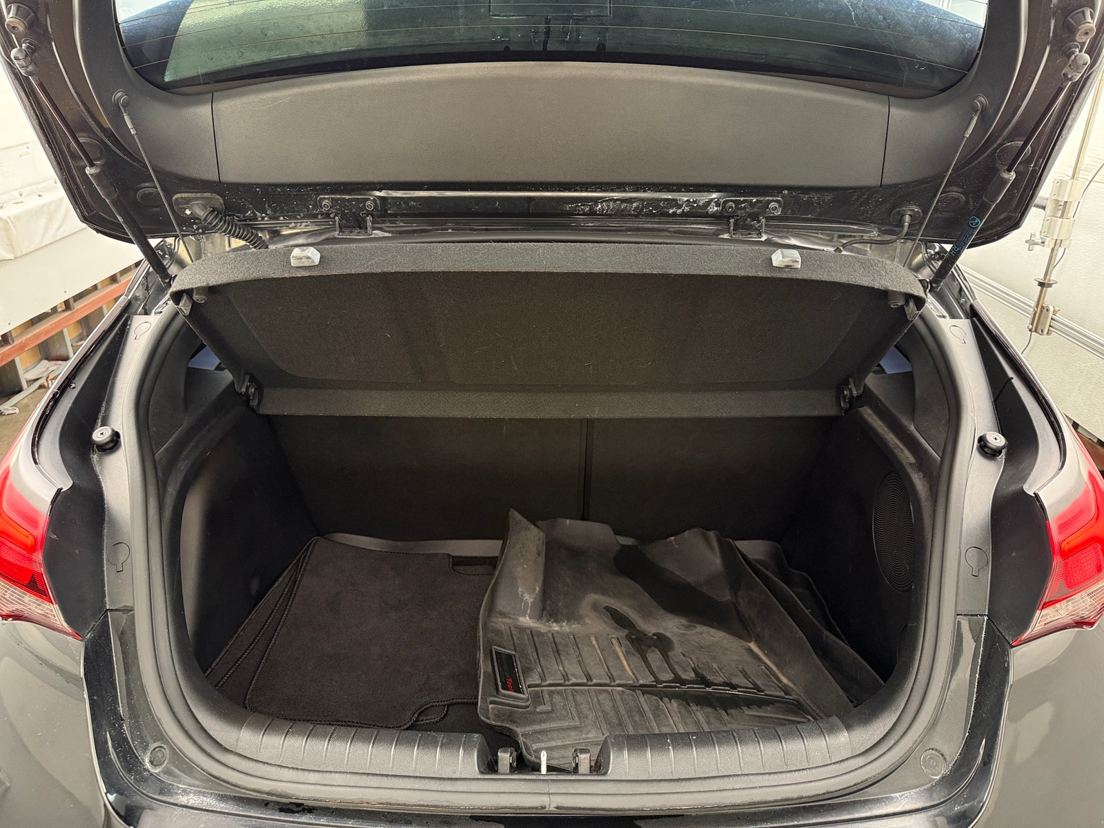 Thumbnail: 2020 Hyundai Veloster - 5