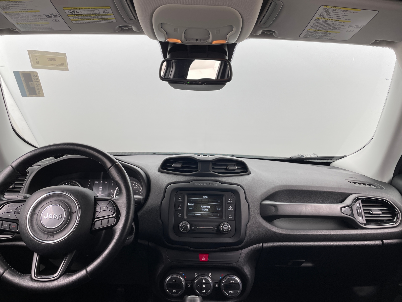 Thumbnail: 2016 Jeep Renegade - 3