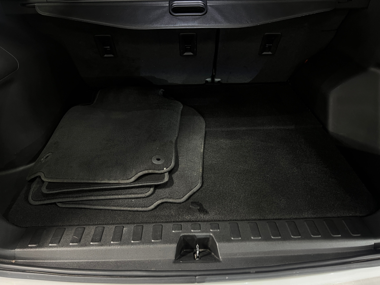 Thumbnail: 2023 Chevrolet Equinox - 7